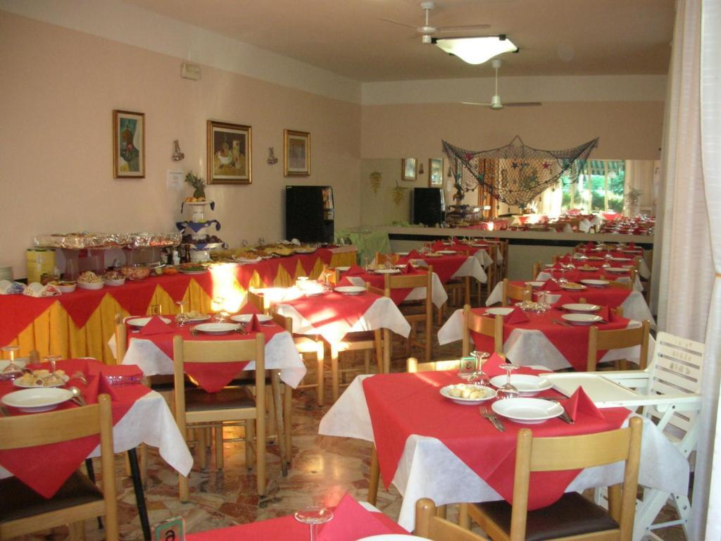 Hotel Leda Rimini Exterior foto