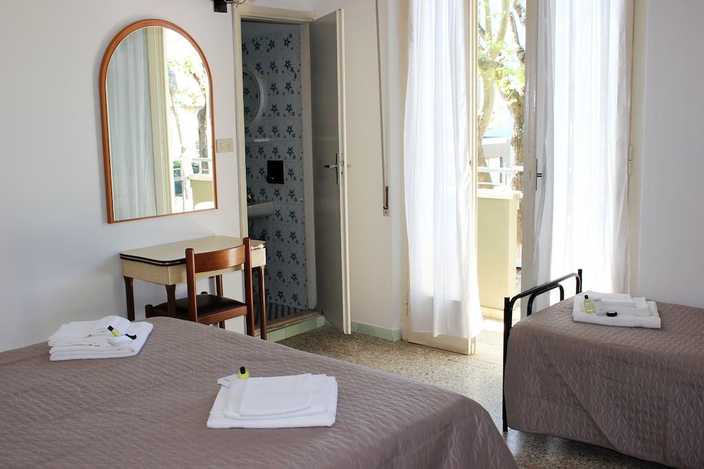 Hotel Leda Rimini Quarto foto