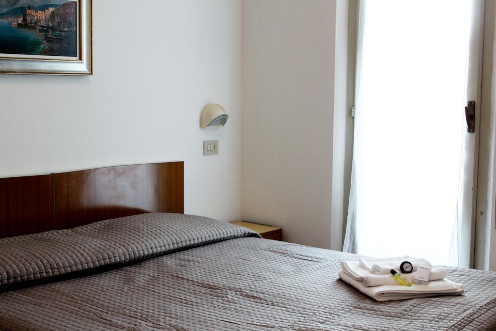 Hotel Leda Rimini Quarto foto